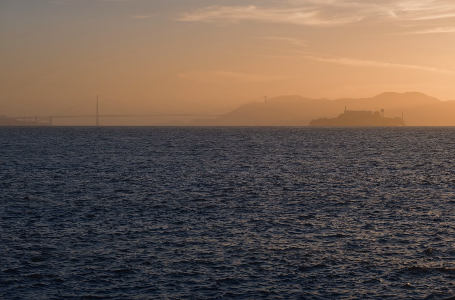 Golden Gate Bridge und Alcatraz