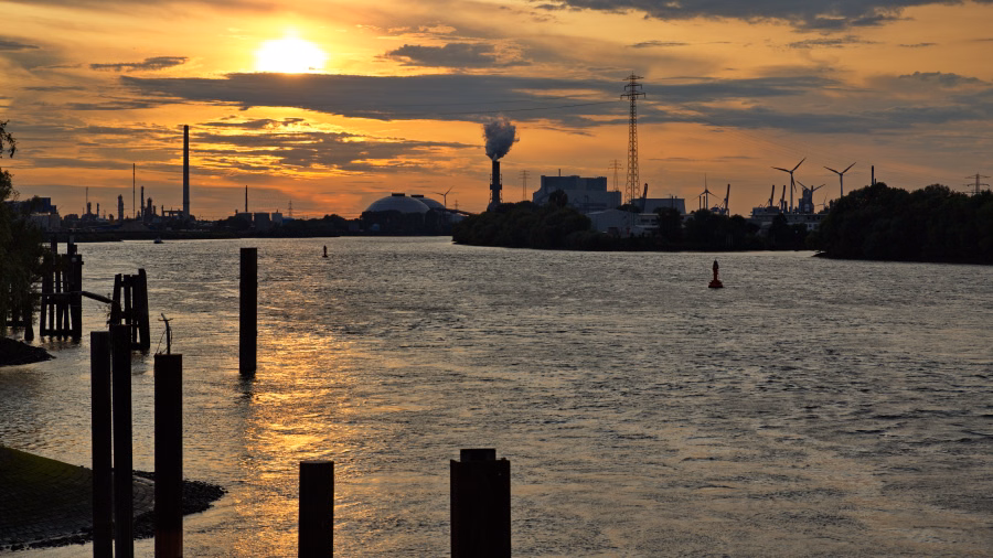 Sonnenuntergang an der Süderelbe