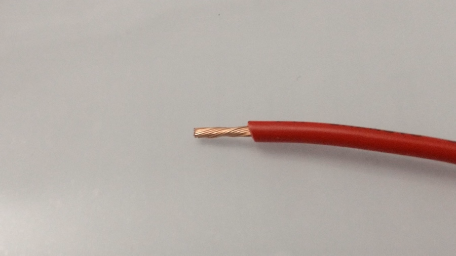 Abisoliertes Kabel
